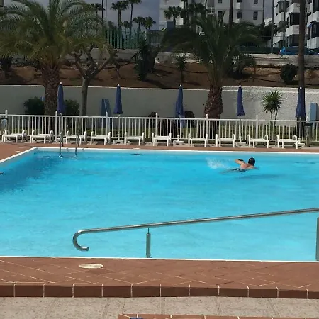 5 Min Walk From Yumbo! 417 Διαμέρισμα