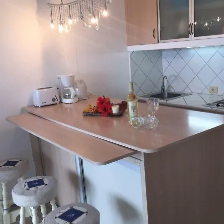 5 Min Walk From Yumbo! 417 Διαμέρισμα *