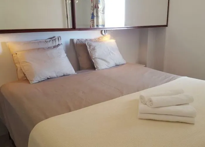 5 Min Walk From Yumbo! 417 شقة *