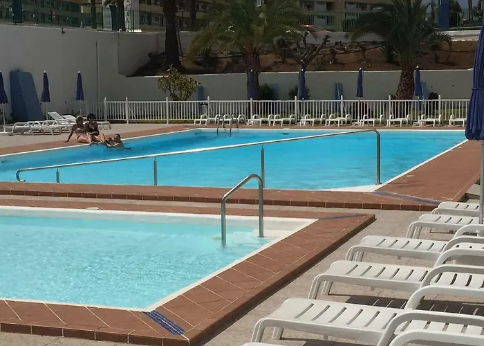 5 Min Walk From Yumbo! 417 * بلايا ديل إنغلز