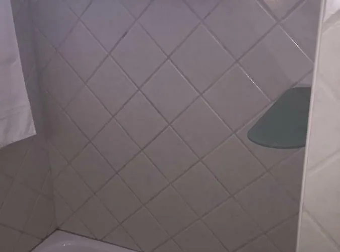 5 Min Walk From Yumbo! 417 شقة *